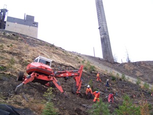 Brush layer planting with Spyder Hoe in Unit 3, spring 2007 